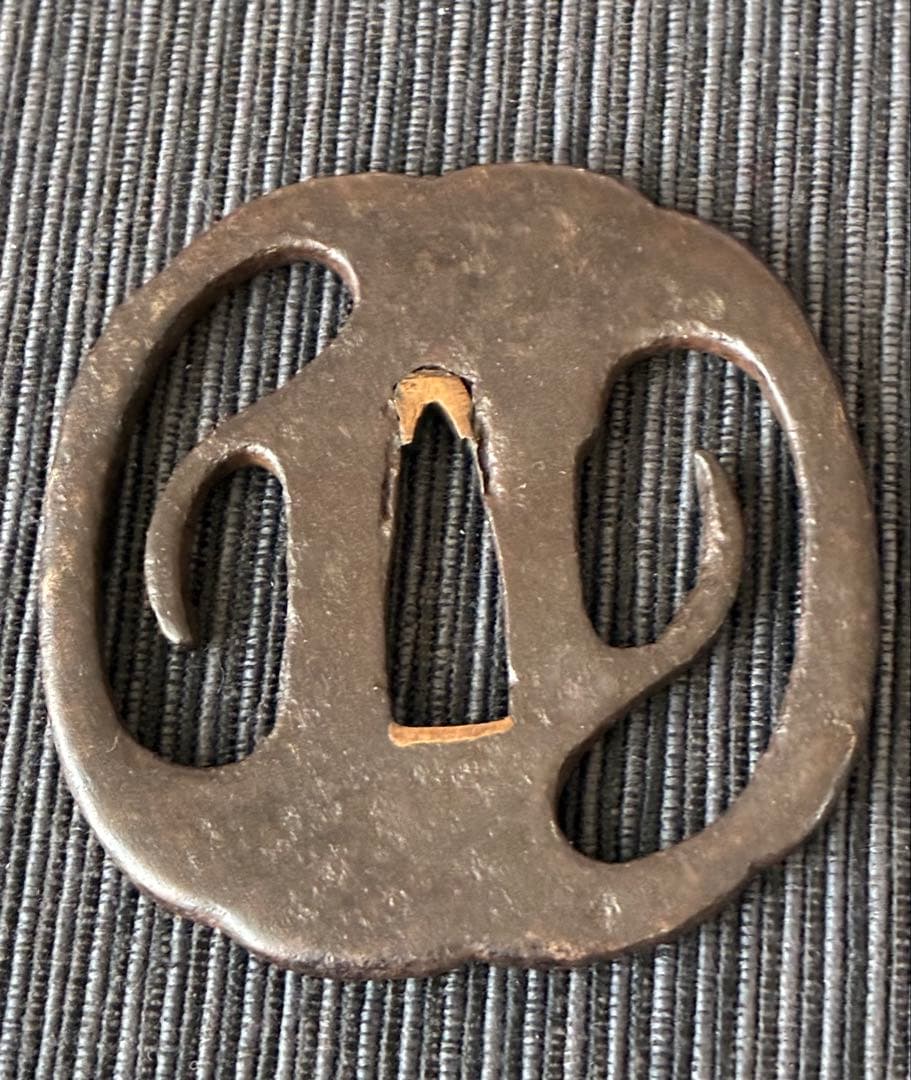 刀装具　脇差　柄前　鉄地縁頭　虎の図目貫　金山風透かし鍔　(江戸時代)