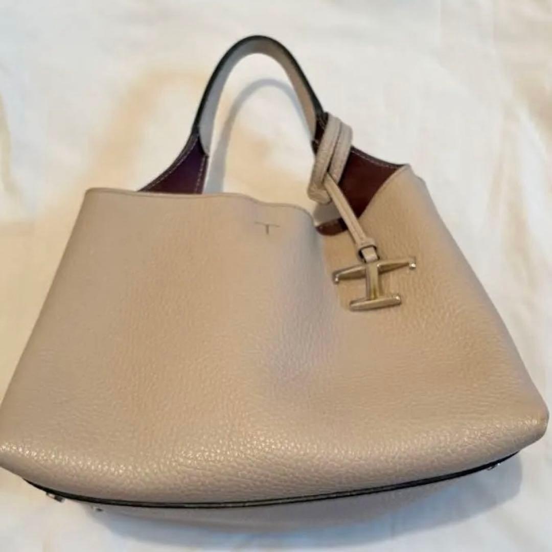 トッズ　レザー ハンドバッグ ベージュ