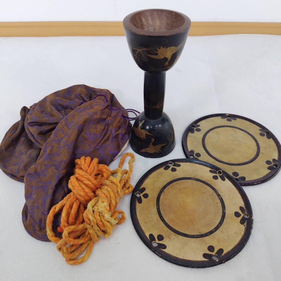 小鼓　鼓　和楽器　太鼓　締太鼓　能　歌舞伎　狂言　伝統芸能