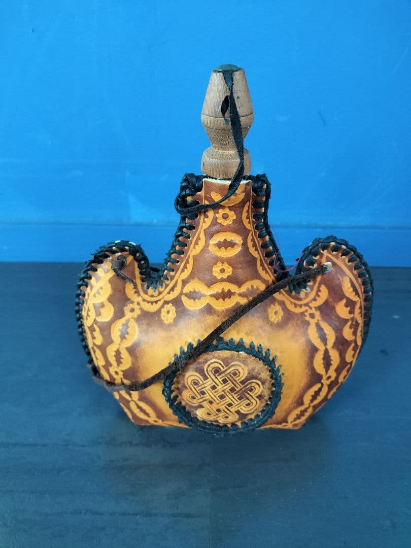 モンゴル スキットル 革