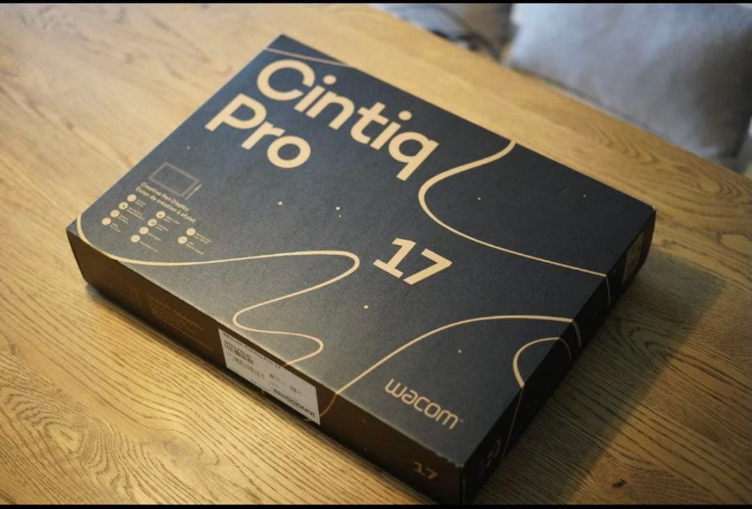 Wacom cintiq Pro 17＋別売り専用スタンド