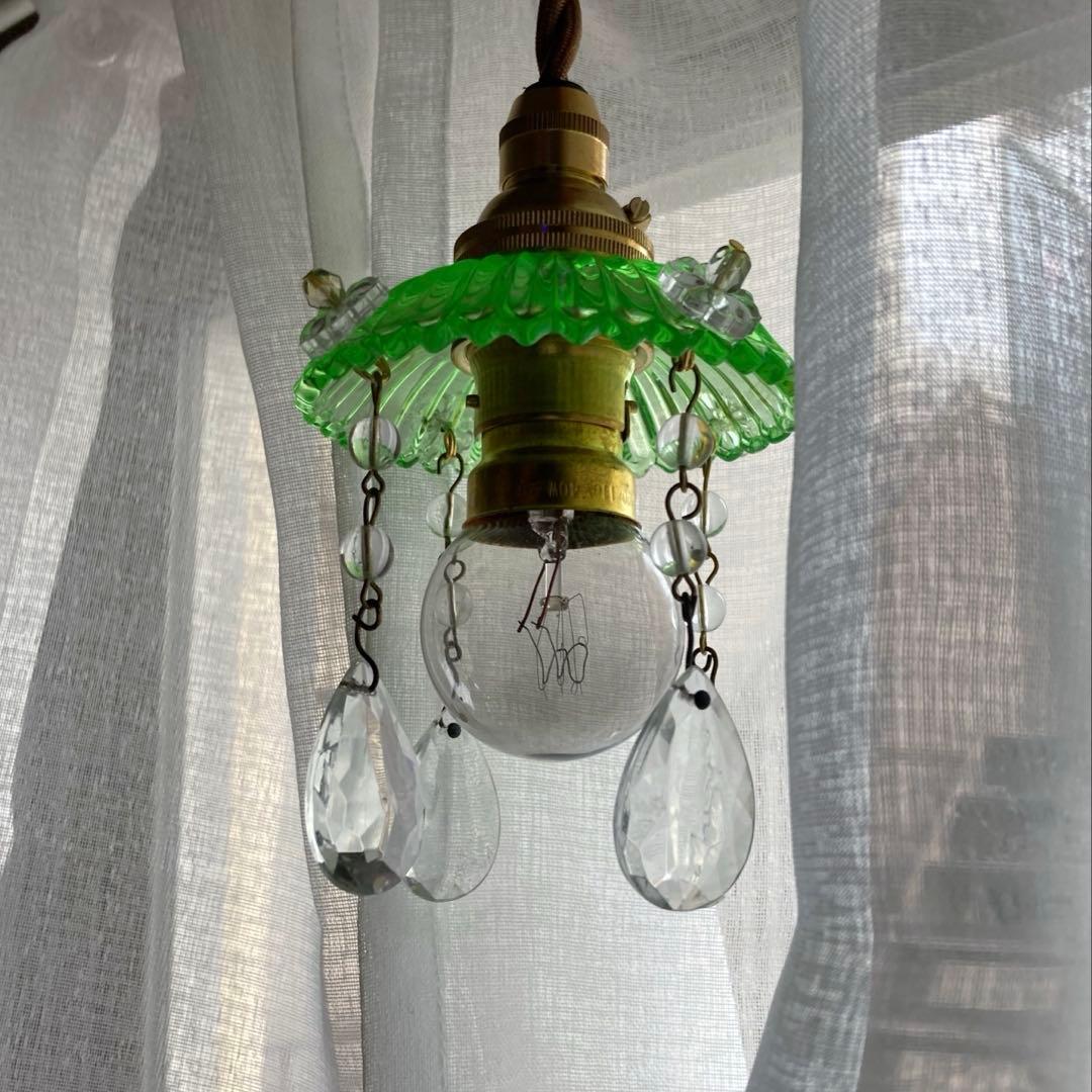 ミニシャンデリア　１９世紀　ウランガラス　フランス　超ミニシェード