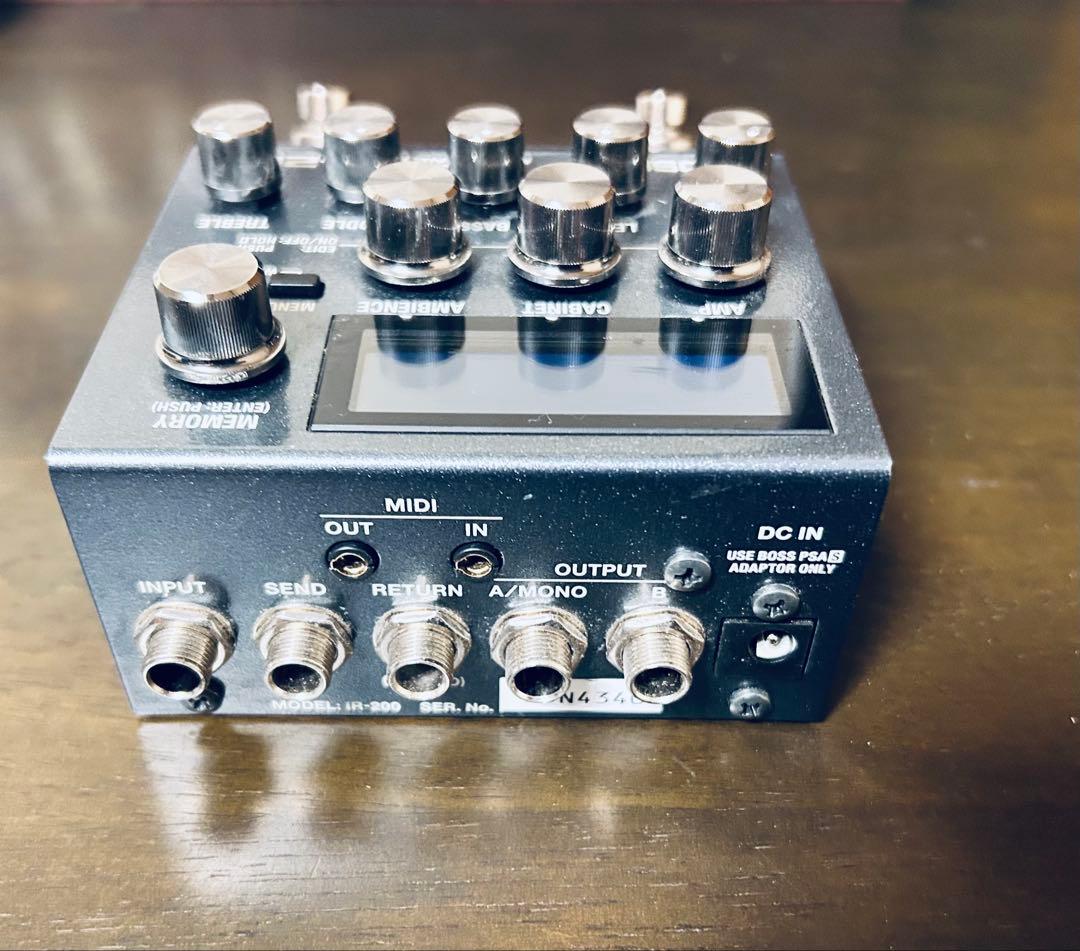 BOSS IR-200 AMP&CABINET PROCESSOR（箱あり）