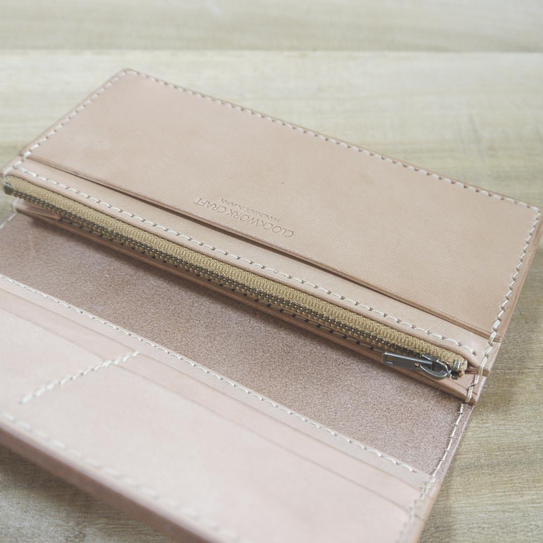 ヌメ革　栃木レザー　サドルレザー　赤タグ付き　ロングウォレット　二つ折り　生成り