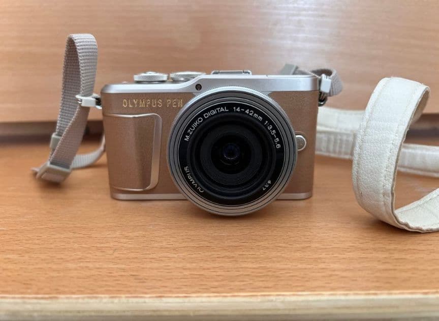 【美品】 OLYMPUS PEN E-PL9 EZダブルズームキット