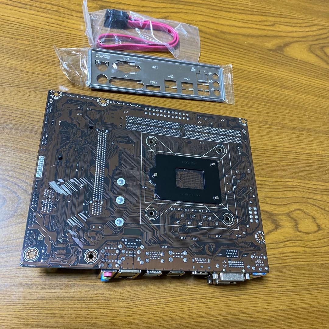 フジミ模型の1/700スケール　日本海軍航空母艦 翔鶴のプラモデルキット