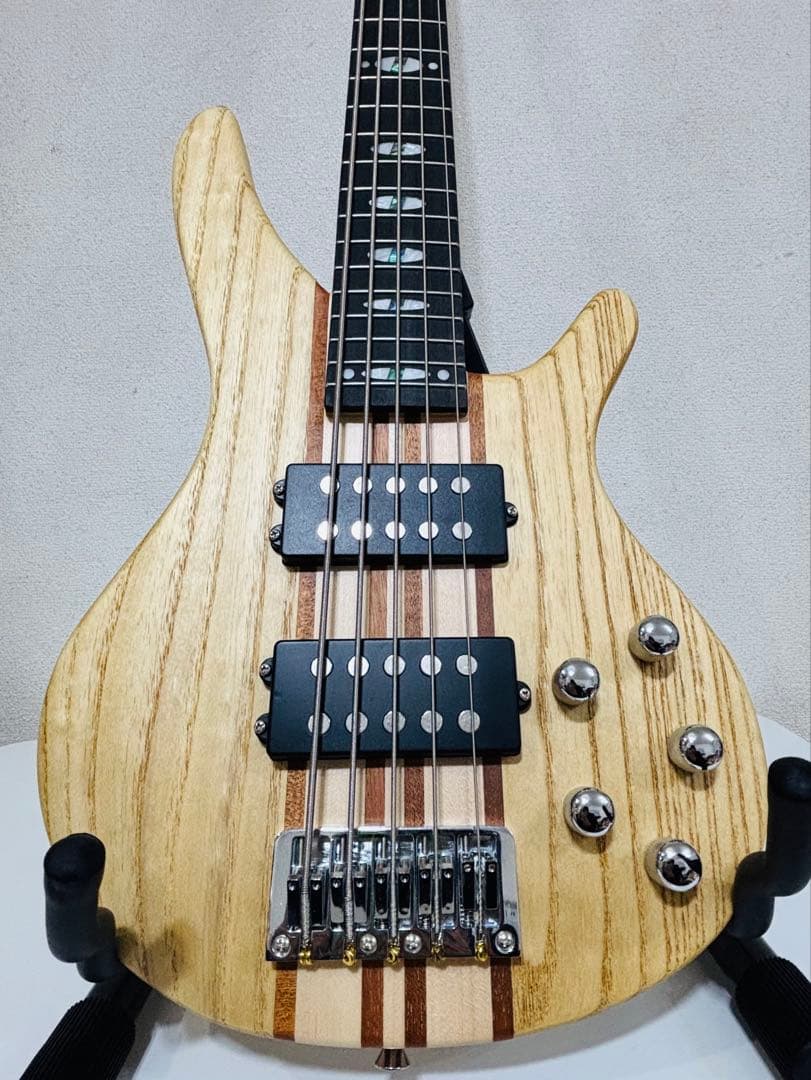 bullfighter 5弦ベースアクティブPU おまけつき！ ほぼ新品！