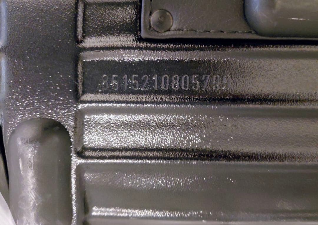 RIMOWA ブラックキャリーケース 中型