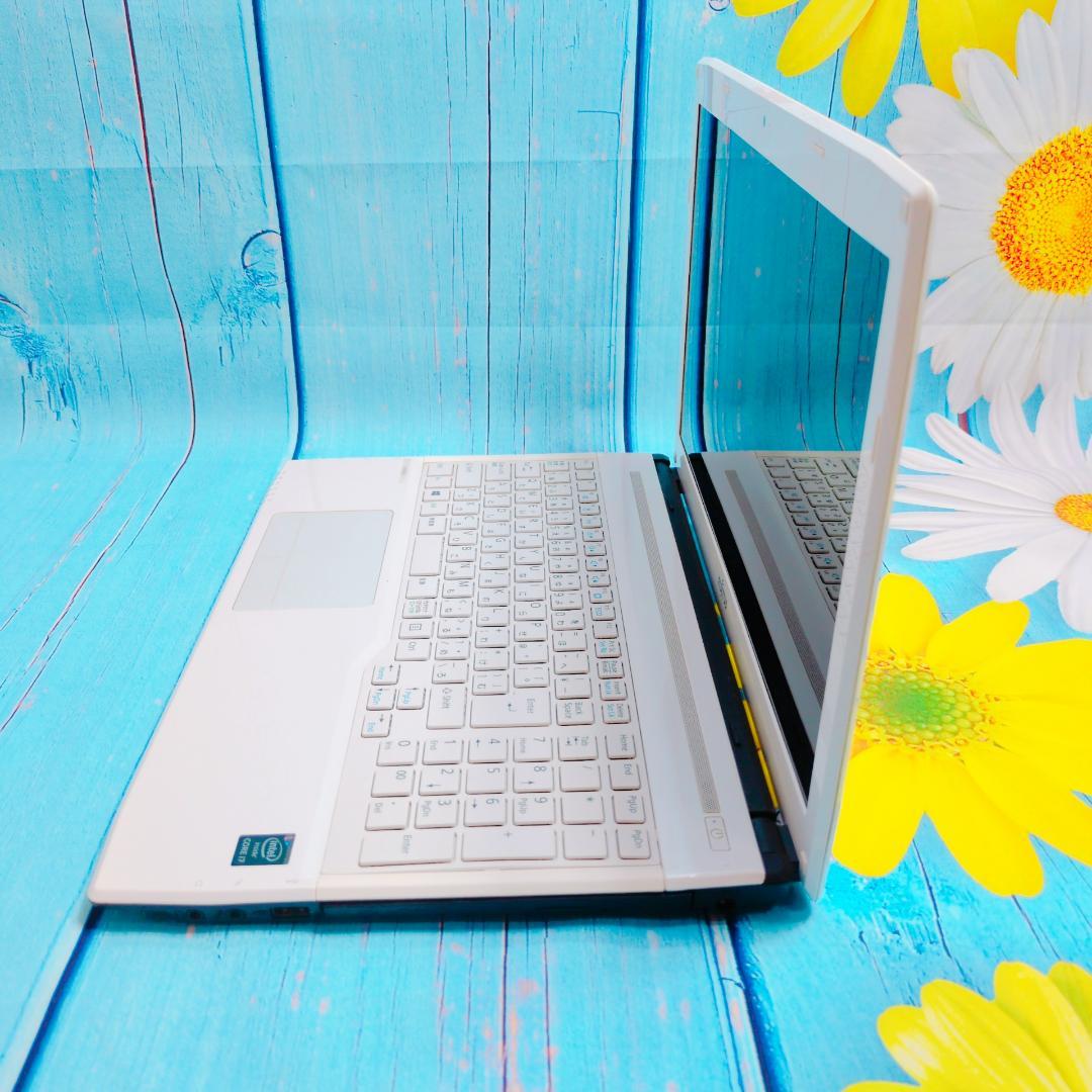 corei7✨Windows10✨すぐ使える 薄型ノートPC✨爆速SSD✨設定済