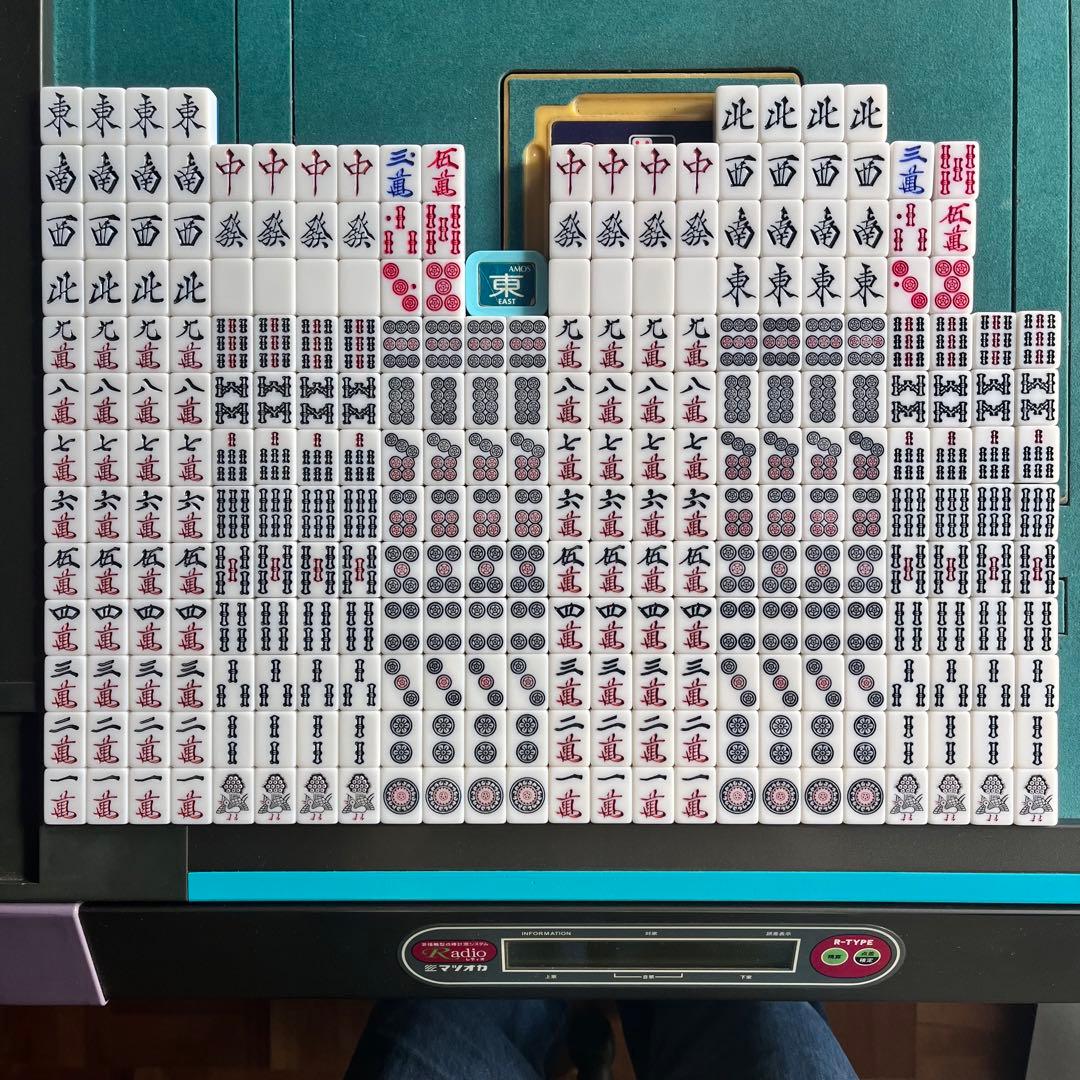 麻雀牌全自動用。アモス。茶色、青一卓用ワンセット。