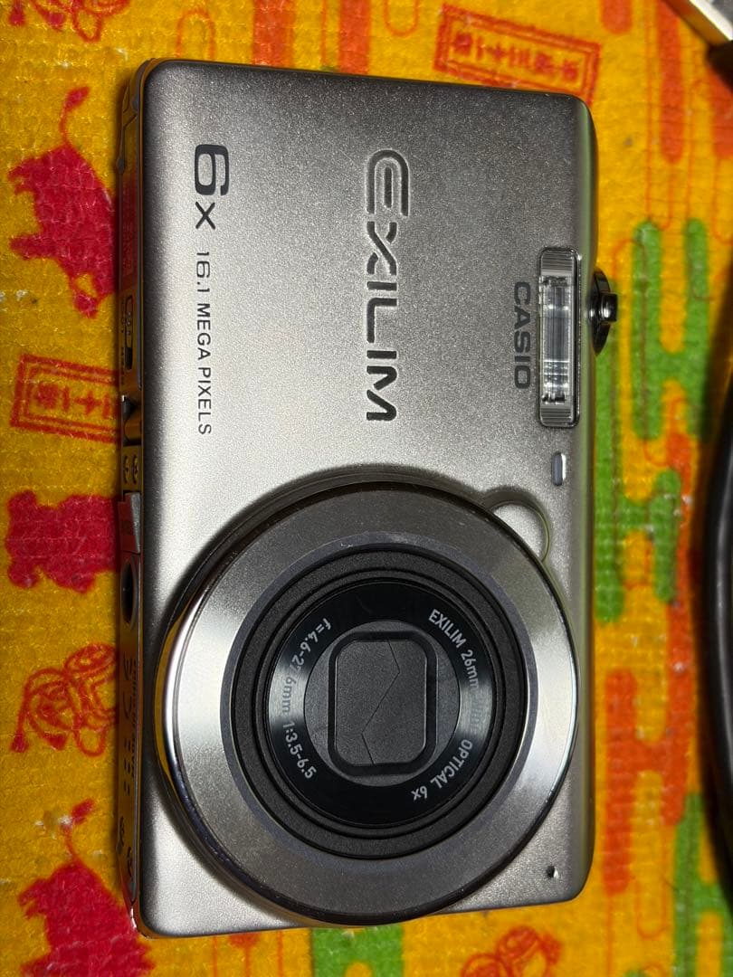 CASIO EXILIM メガピクセル シルバー
