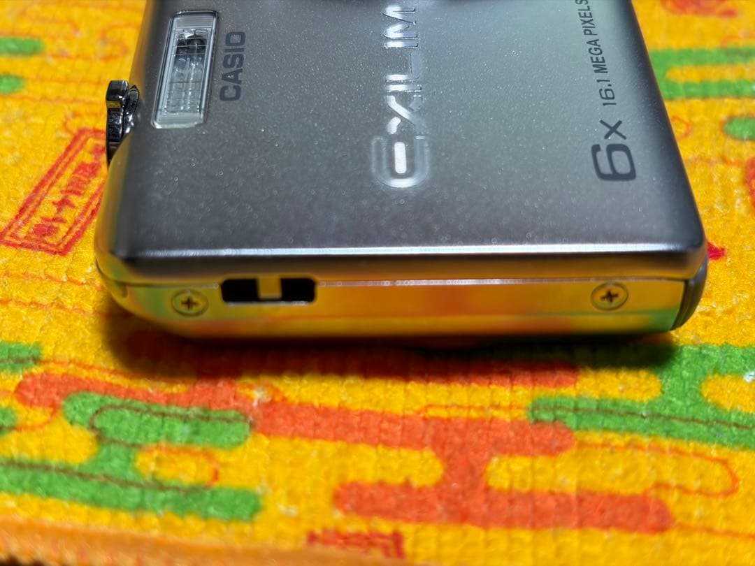 CASIO EXILIM メガピクセル シルバー