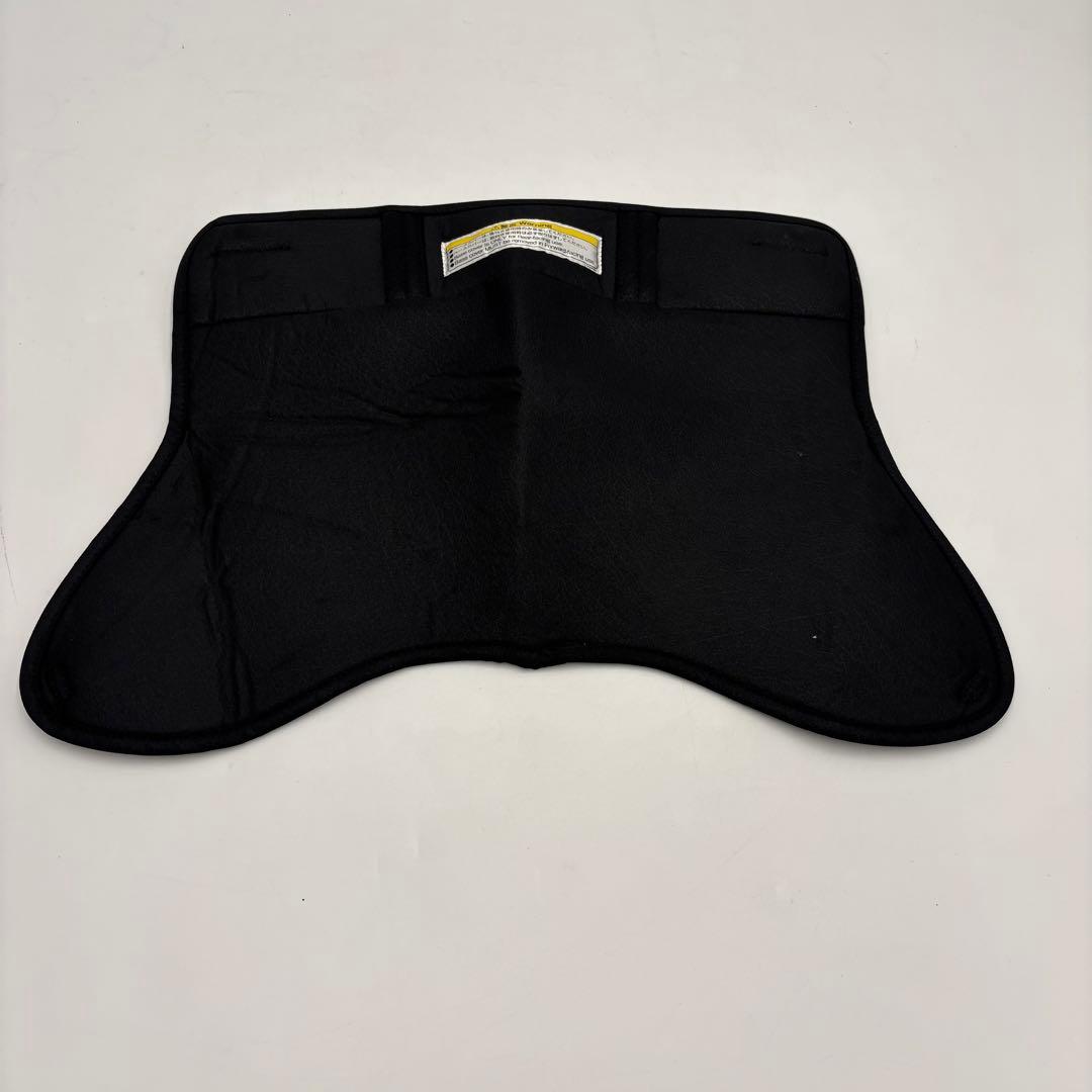 極美品　combi ラクティアターン エッグショックTB チャイルドシート