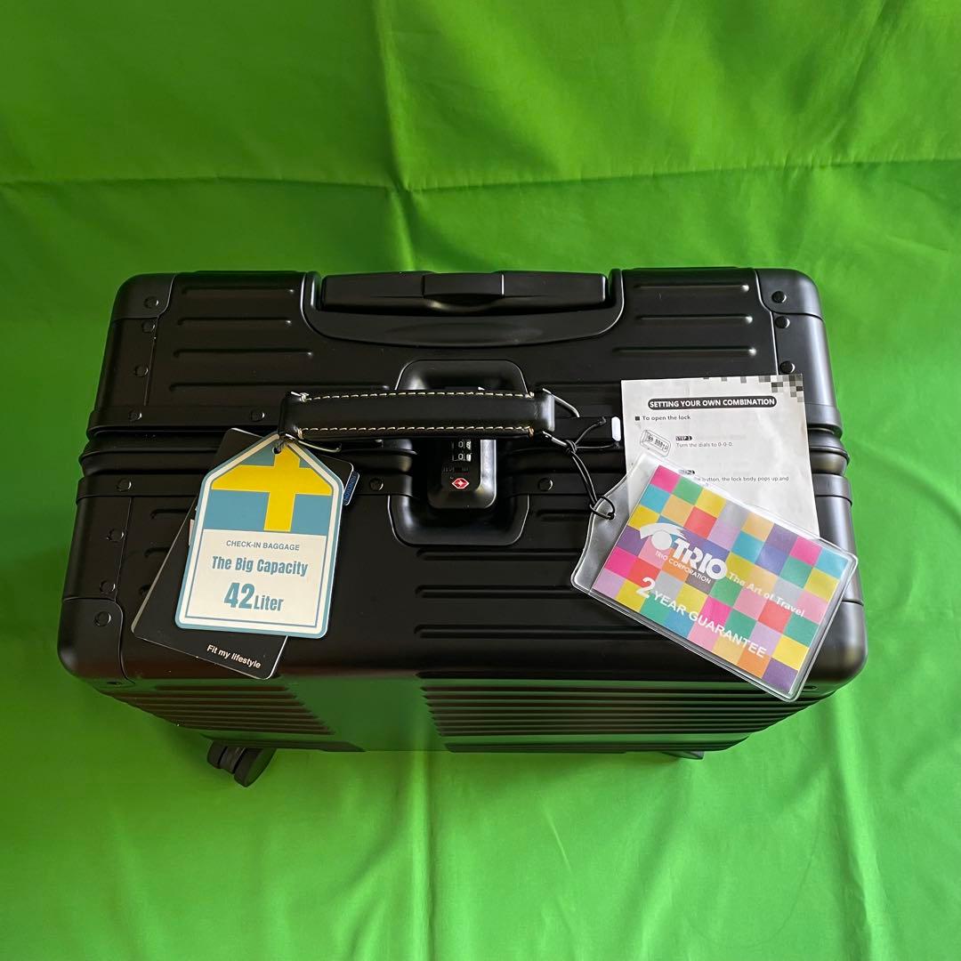 未使用innovator スーツケース INV1611 ステルスブラック 42L