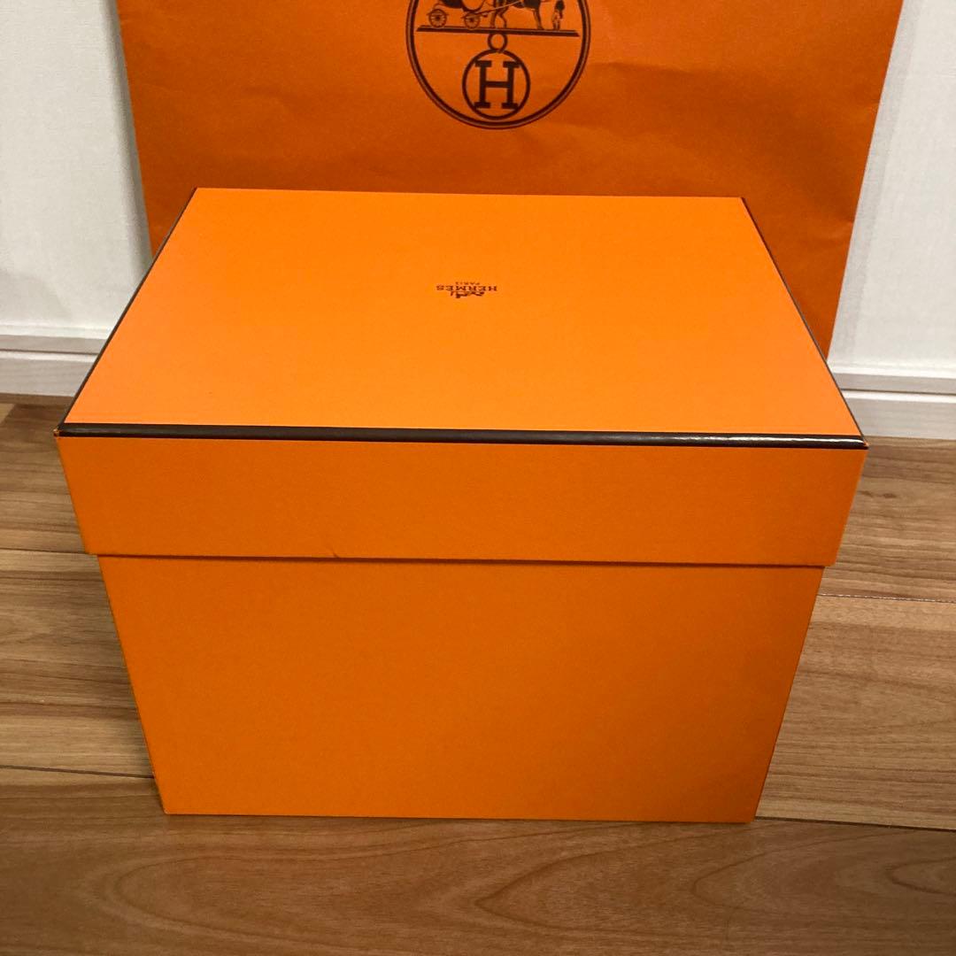 美品！エルメス　ピコタンPM オレンジボックス　空箱　薄紙・リボン・ショッパー付