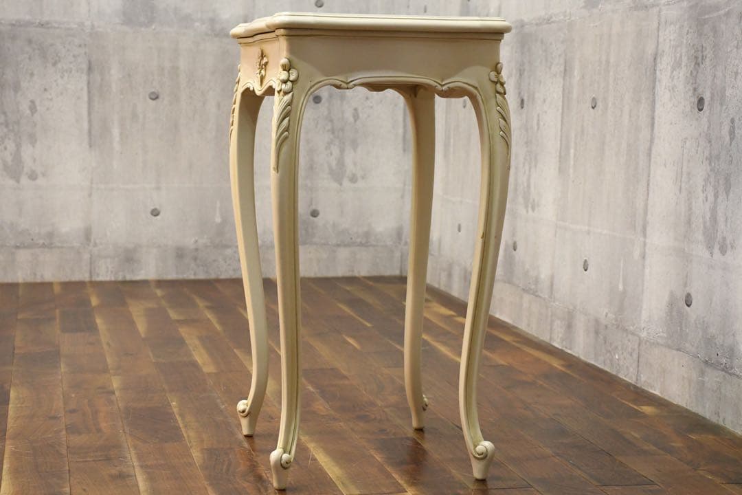 DGC9 カリモク ドマーニ ルイ15 サイドテーブル 猫脚 レリーフ ロココ