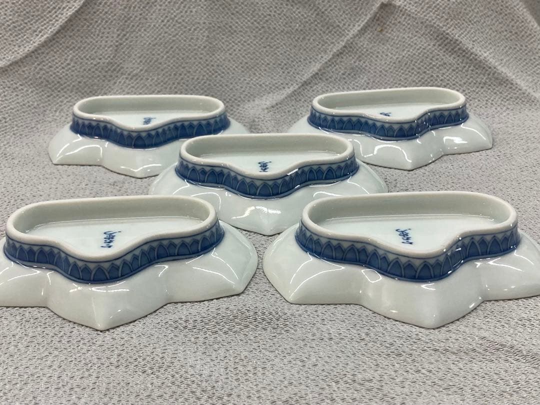 B100s  今泉今右衛門「色絵双桃変形小皿  5枚」  鍋島焼　箱無し　有田焼