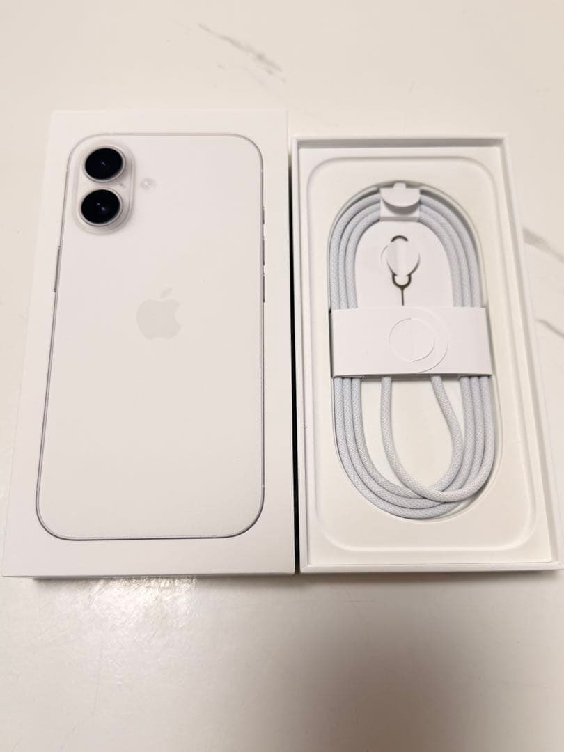 ［美品］iPhone16 128GBホワイトSIMフリー