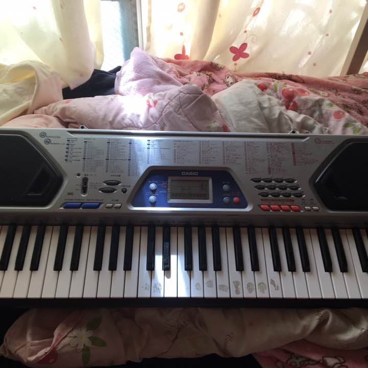 CASIO電子ピアノ、キーボード