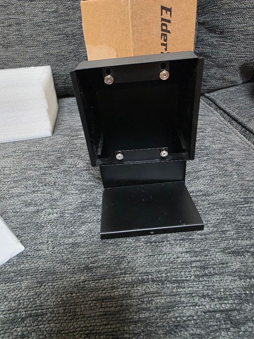 コンセント　隠し金庫　ホワイト　埋め込み　本物の壁プレート未使用品または未開封品