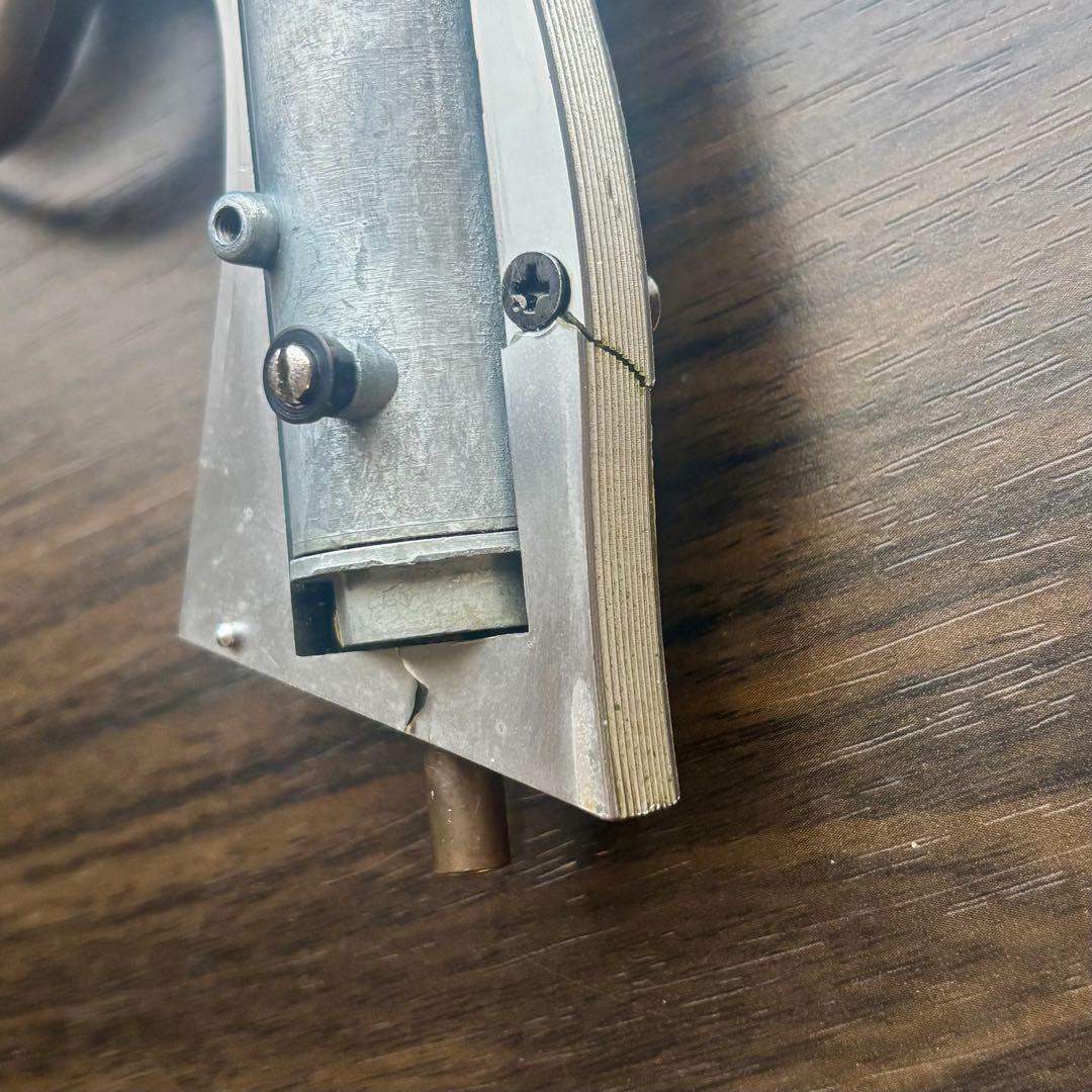 KOKUSAI製 44マグナム（観賞用・模型） — グリップ欠損あり