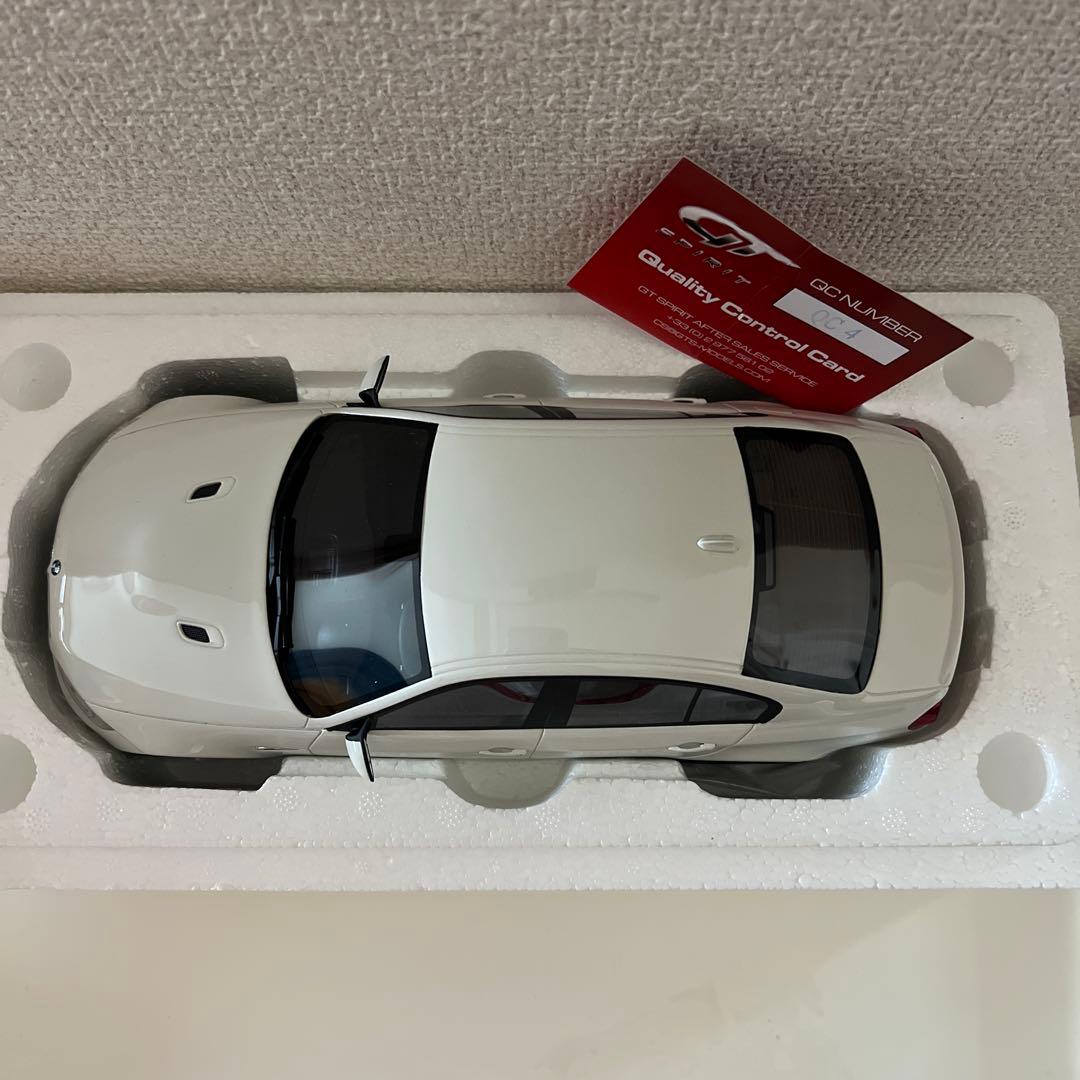 BMW M3 ホワイト 1/18スケール