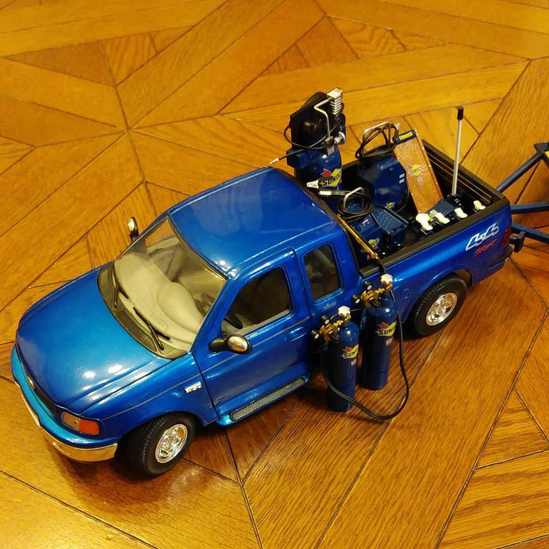 18/1ミニカー【激レアSUNOCO Trailer & Shop Set