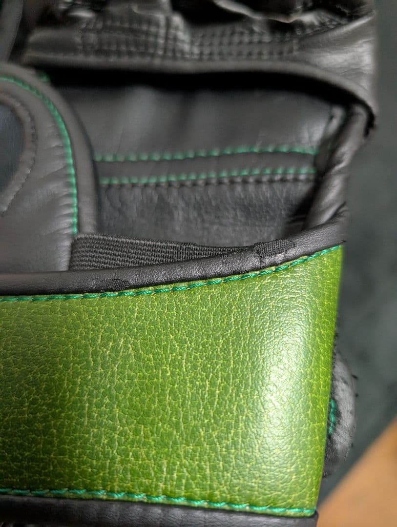 RIZIN グリーン オープンフィンガーグローブ　Sサイズ