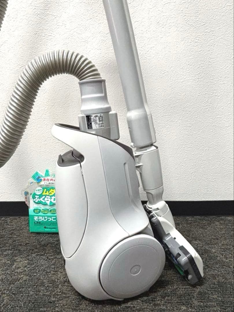 パナソニック 紙パック式電気掃除機 MC-PA110G-W(2018年製)