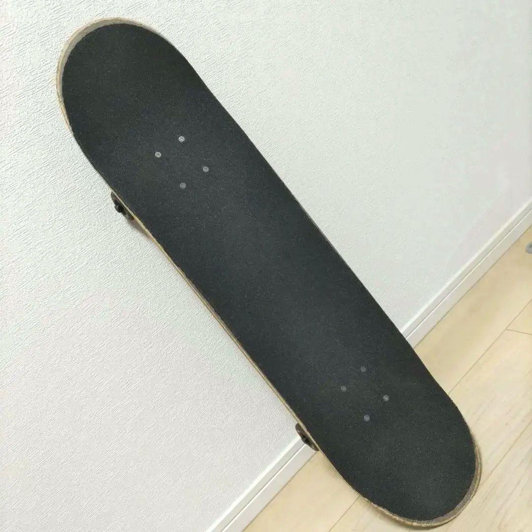 スケートボード　コンプリートデッキ