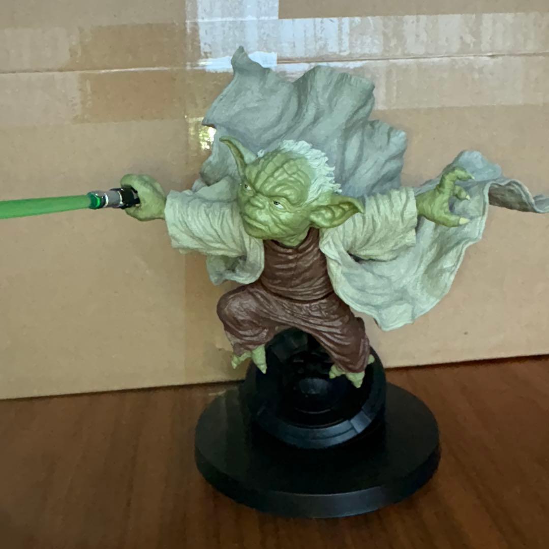 ヨーダ ライトセーバー フィギュア