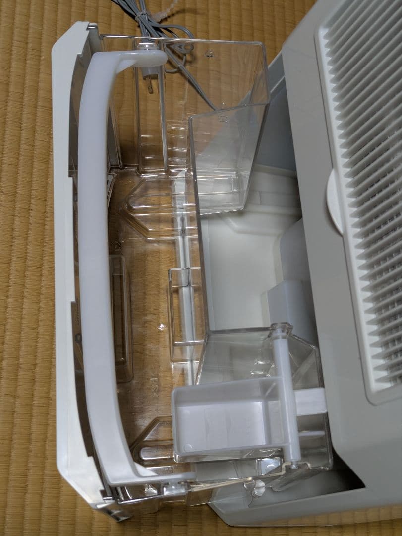 コロナ 冷風・衣類乾燥除湿機 2023年製　CDM-1023（箱無し）