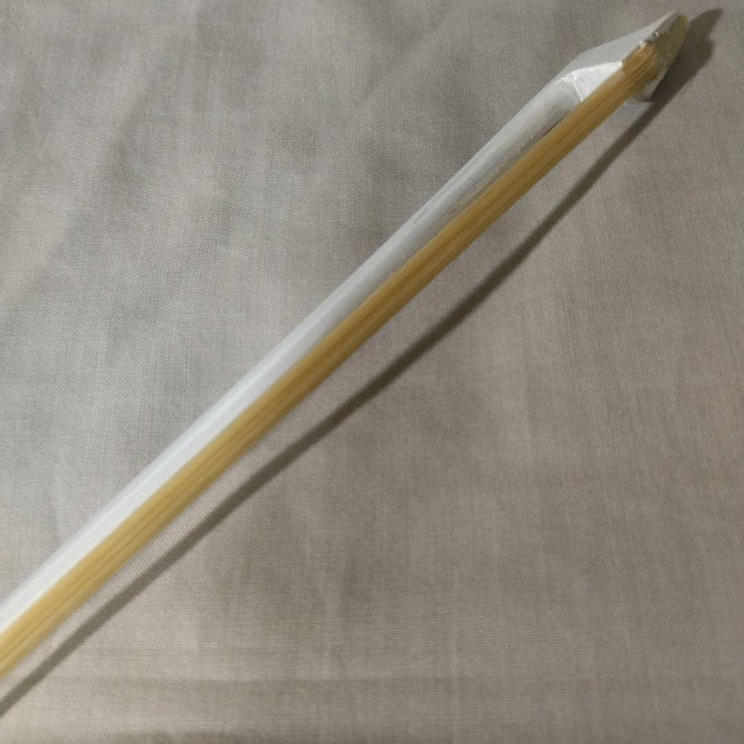 ♥特別価格♥新品未使用品の純白バイオリン4/4♥初心者用♥弓ケース松脂付