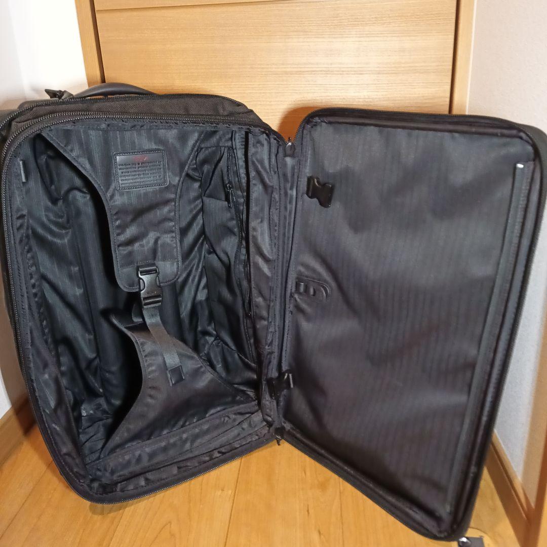 TUMI（トゥミ）キャリーケース　22020DH　32L(容量拡張可能）