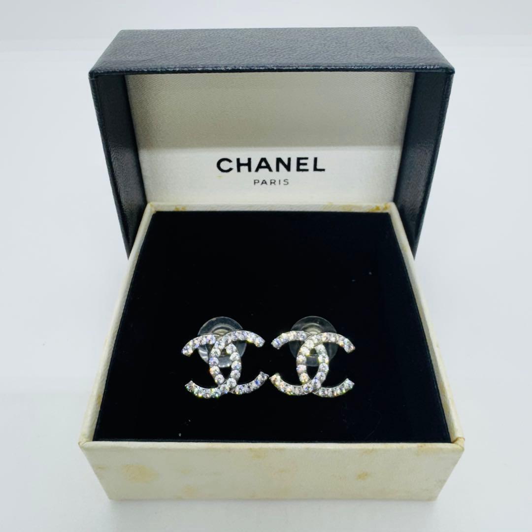 ✨CHANEL✨シャネル✨ラインストーン✨ココマーク✨シルバー✨ピアス✨