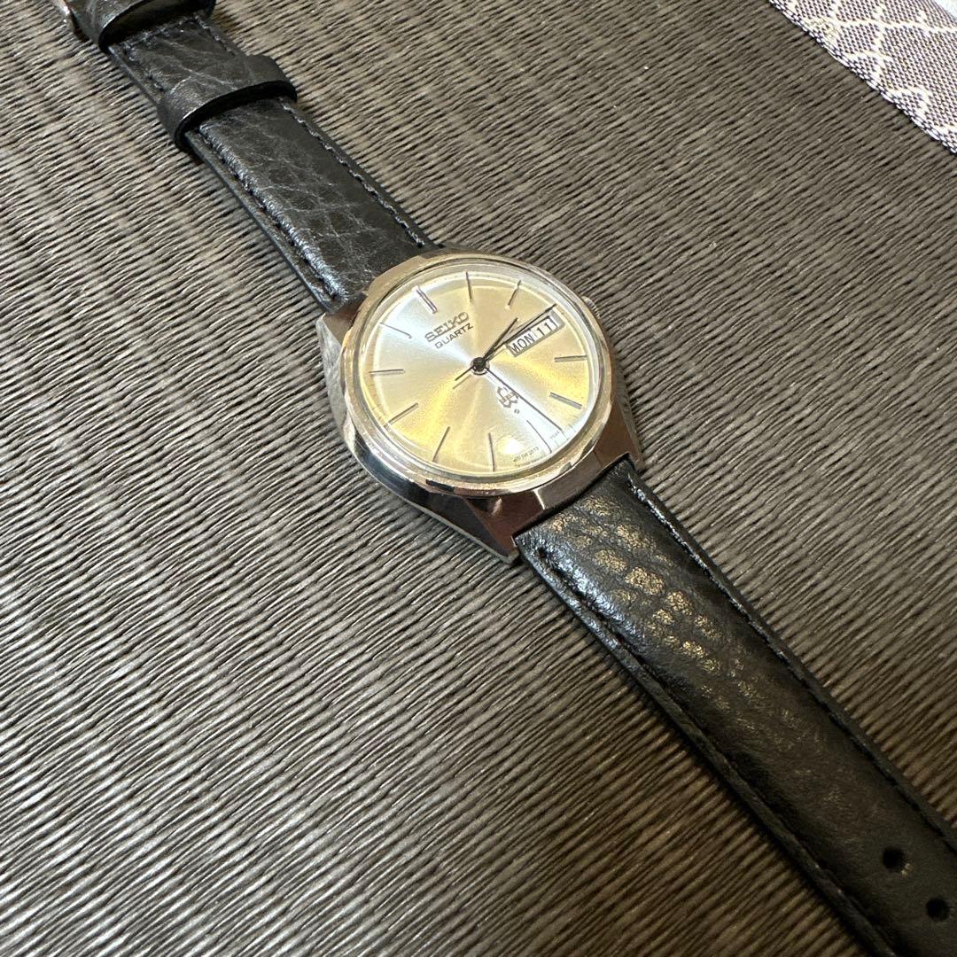 SEIKO クォーツ 腕時計 稼動品　3803 美品