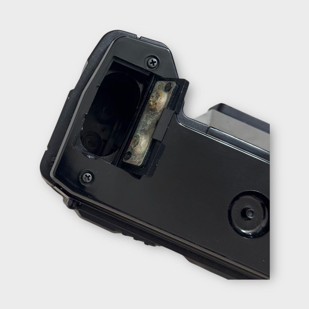 9353.Nishika N8000 3D 四眼カメラ ストロボ 3010