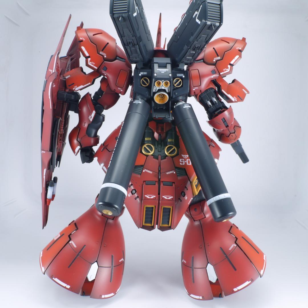 ガンプラ　RG サザビー　全塗装　完成品