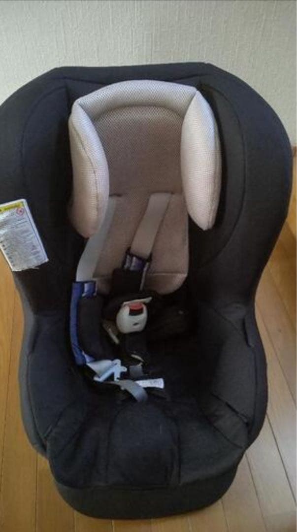 【美品】エールベベ クルットNT2 / プレミアム チャイルドシート