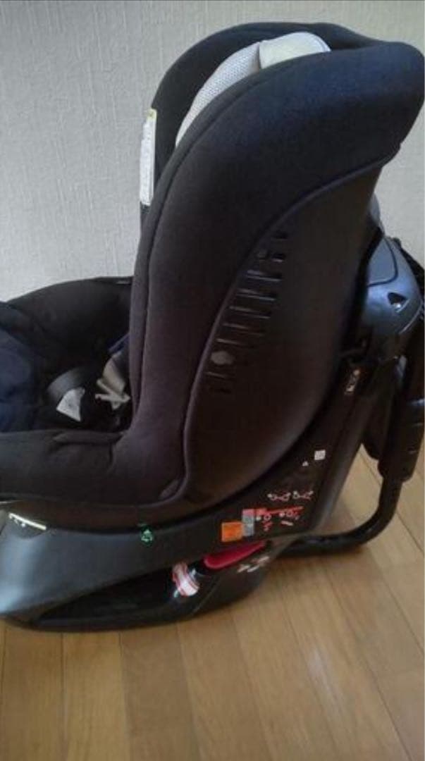 【美品】エールベベ クルットNT2 / プレミアム チャイルドシート