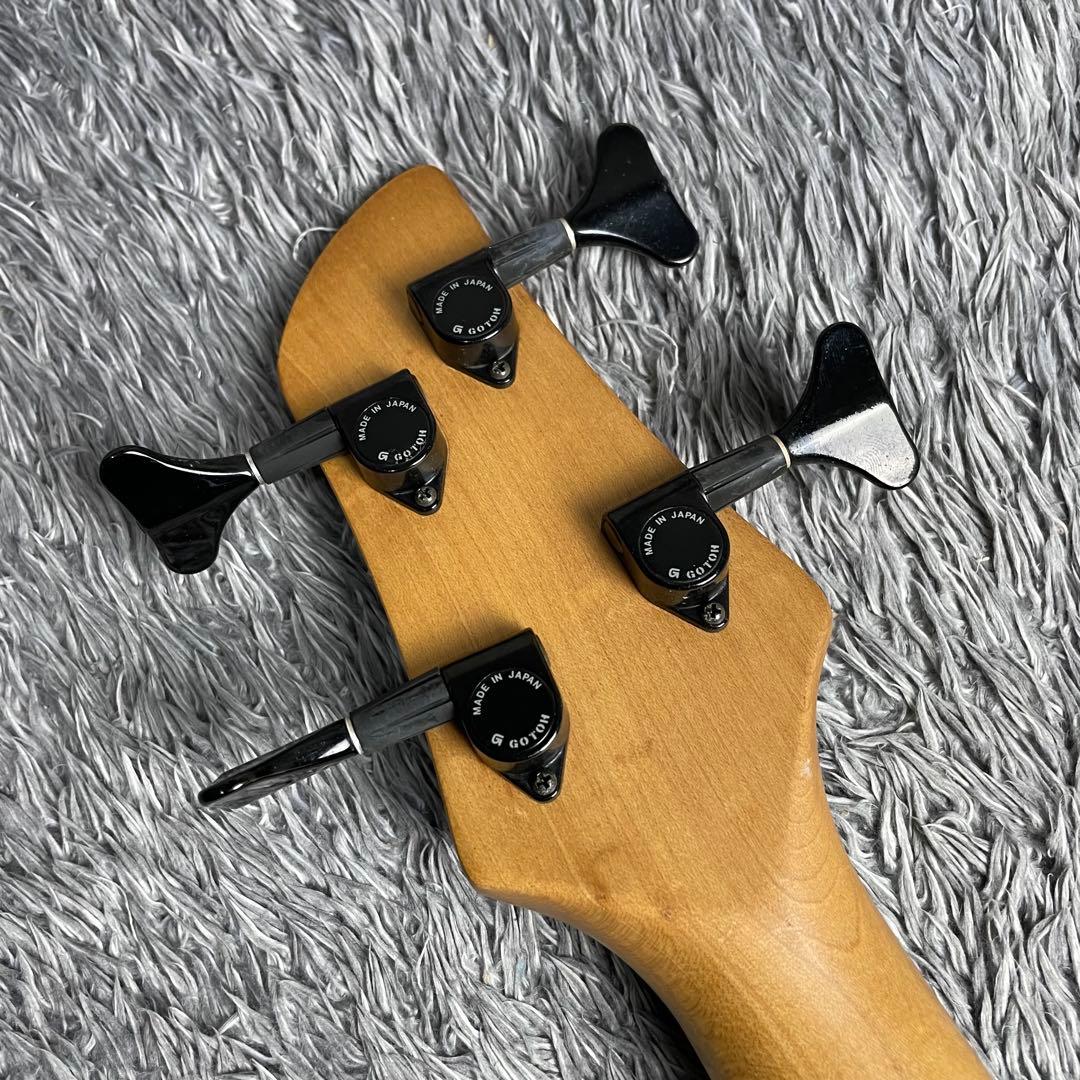 ベース Fernandes FRB-40