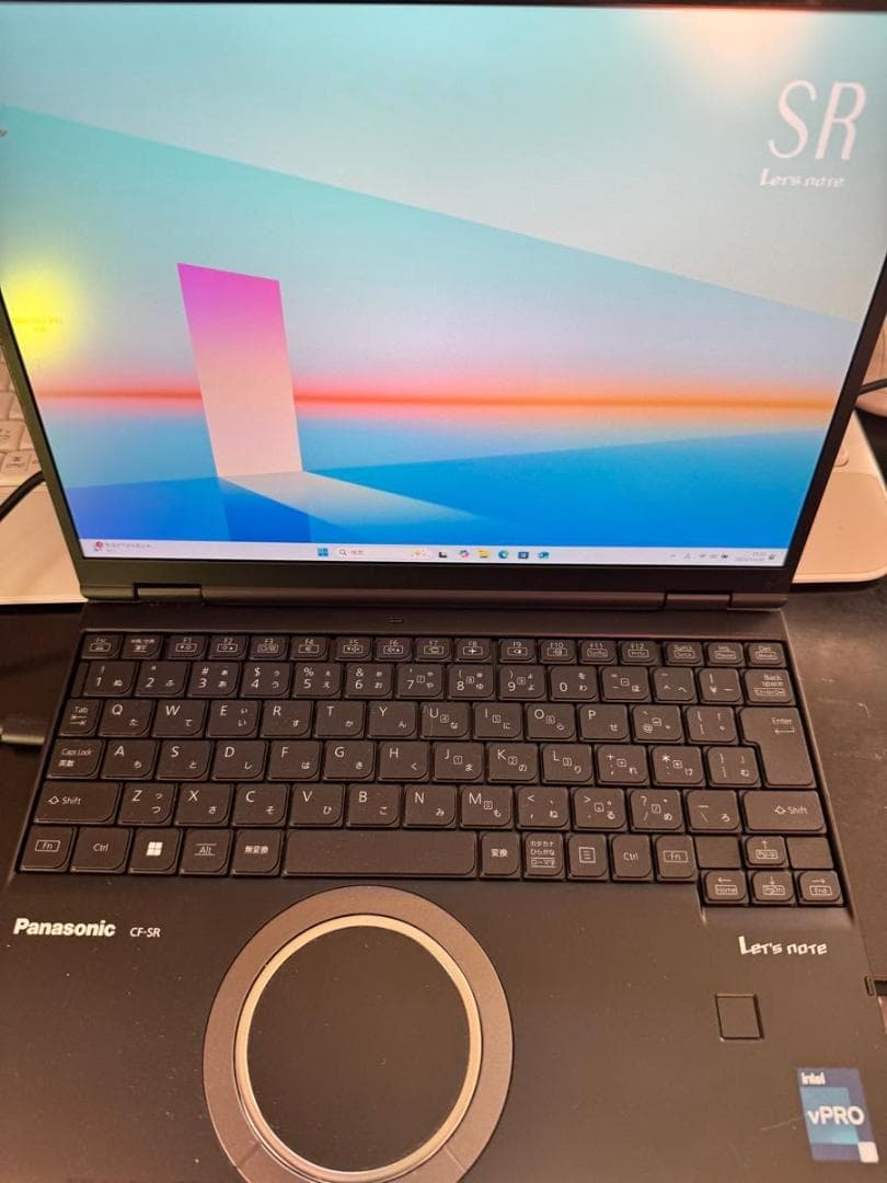 軽0.9kg／5G・SIMフリ／32GB／Let s note／i7／512