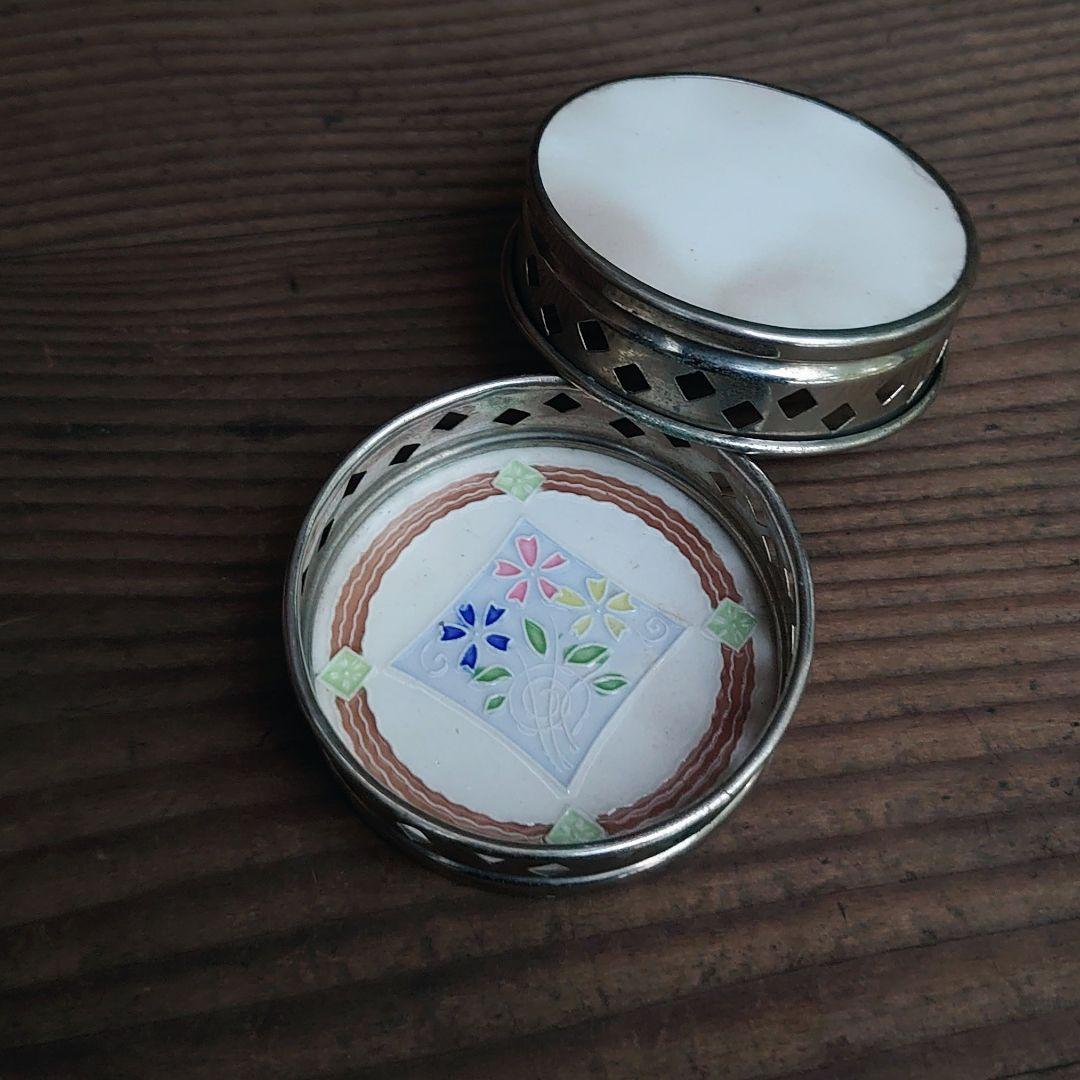 【ご成約】淡路珉平焼 ターコイズブルー 陽刻 花文様 7寸皿と骨董の器 おまとめ