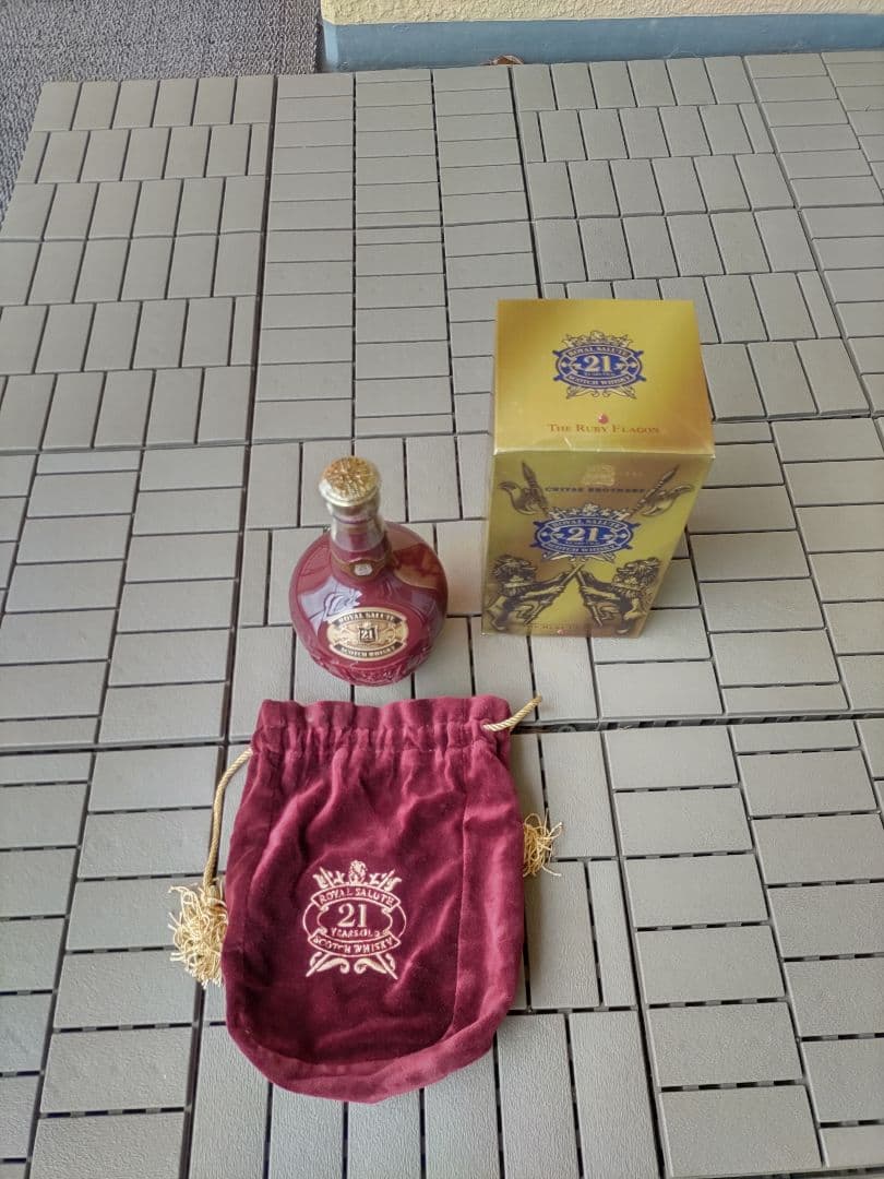 ロイヤルサルート21年(ウィスキー)