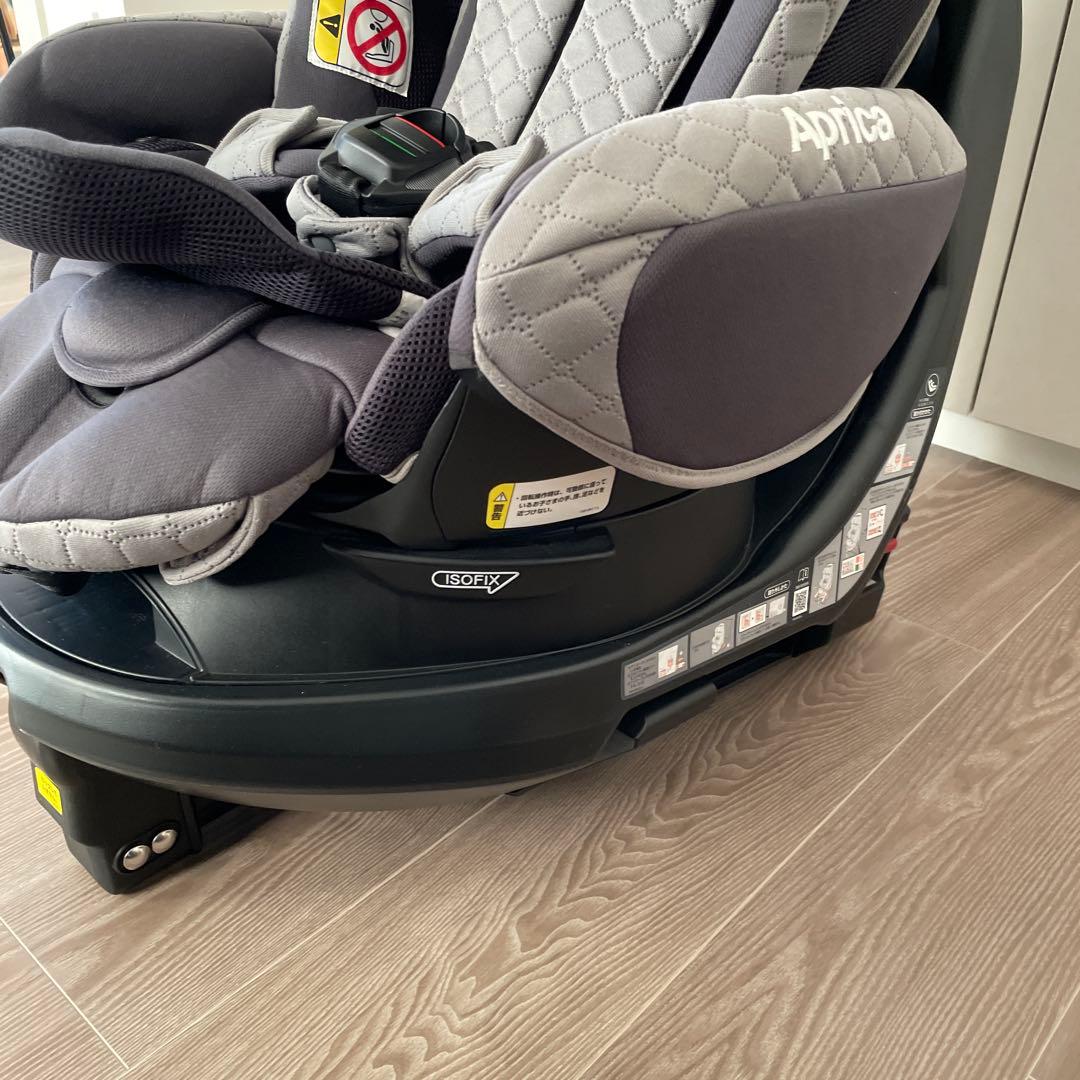 アップリカ フラディア グロウ　プレミアム　 ISOFIX 　チャイルドシート