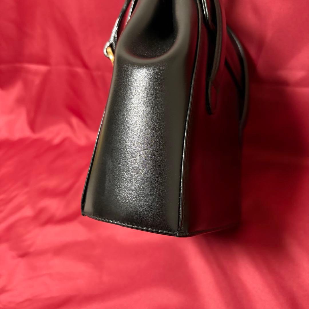 サルバトーレフェラガモ　2way ガンチーニ　ショルダーバッグ　レザー