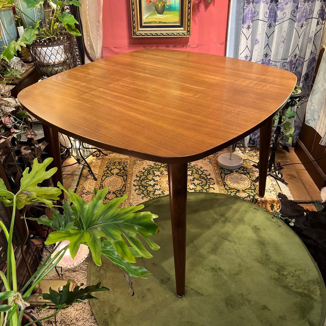 ヴィンテージ アッシュソリッド　ダイニングテーブル　丸テーブル