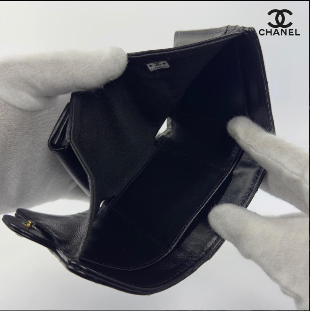 正規品　新型タイプ　シャネル　マトラッセ　ゴールド金具　フラップ　三つ折り財布