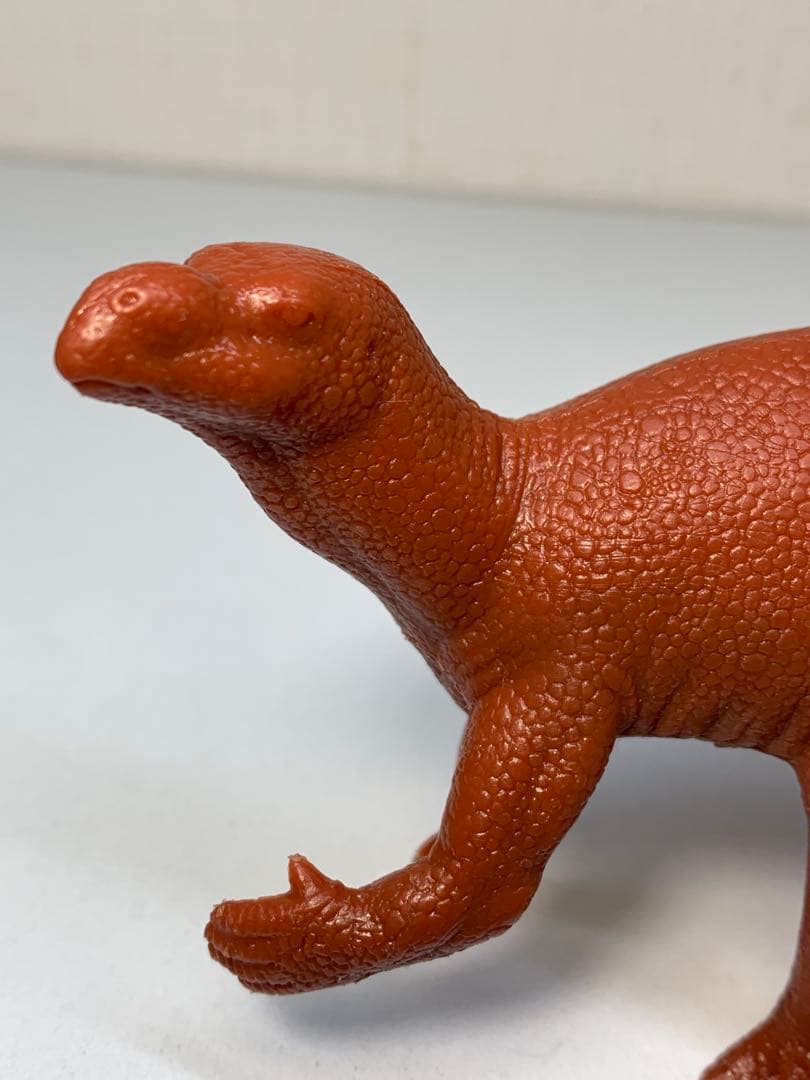 ムッタブラサウルス★大英博物館恐竜フィギュア★イギリス製1989★invicta