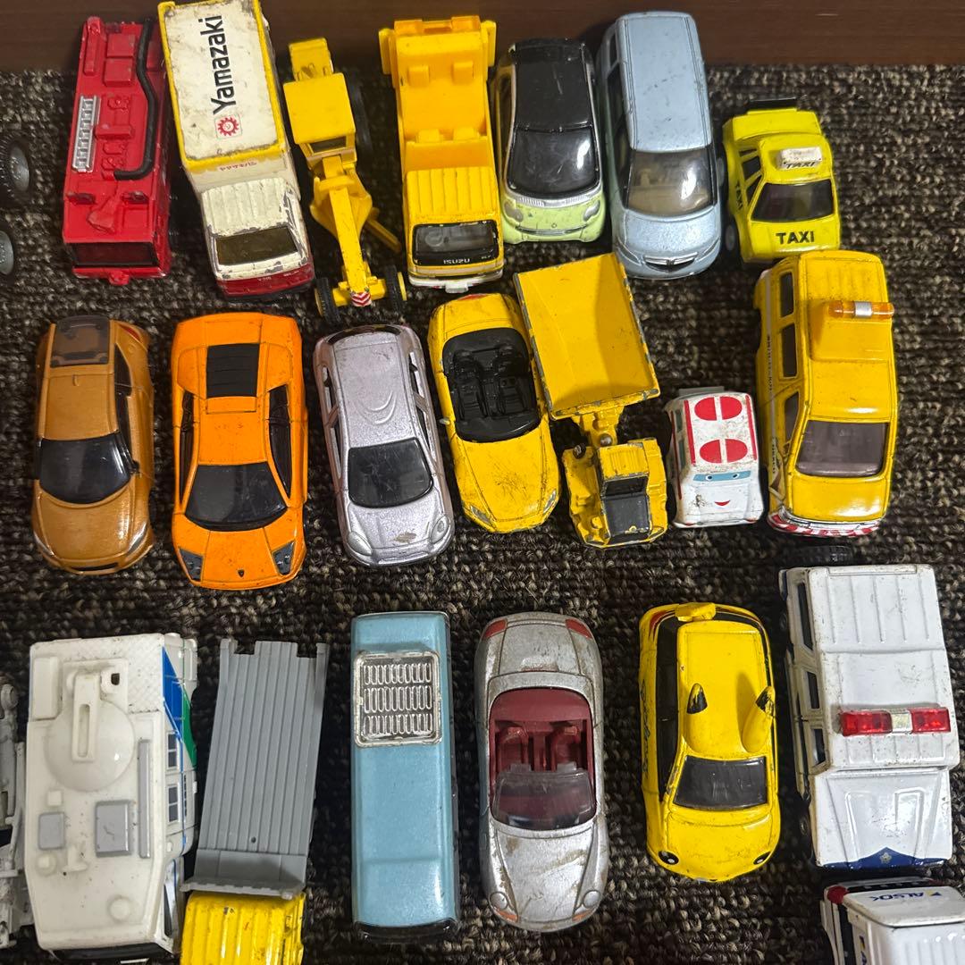 トミカとミックスカー